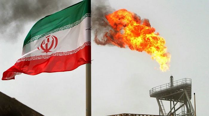 Иран удвоил поставки нефти на рынок азии в декабре в годовом выражении
