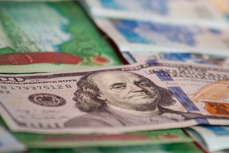 Каким будет курс доллара к тенге до конца 2015 года?