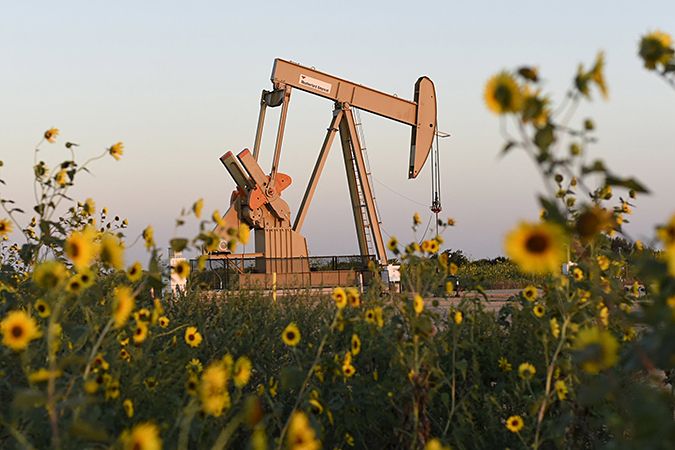 Нефть дешевеет из-за перенасыщения рынка, фиксации прибыли