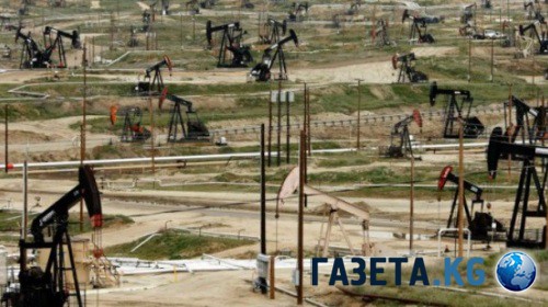 Нефть сократила потери после выхода уверенного отчета ism