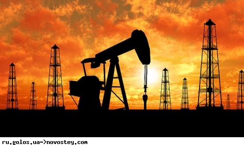 Нефть ускорила падение на данных о росте запасов топлива в сша