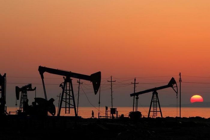 Нефть wti достигла минимума сессии после выпуска отчета по запасам