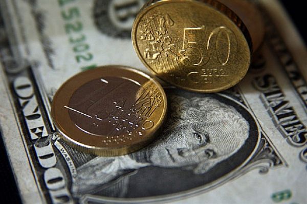 С чем связано повышение курса евро
